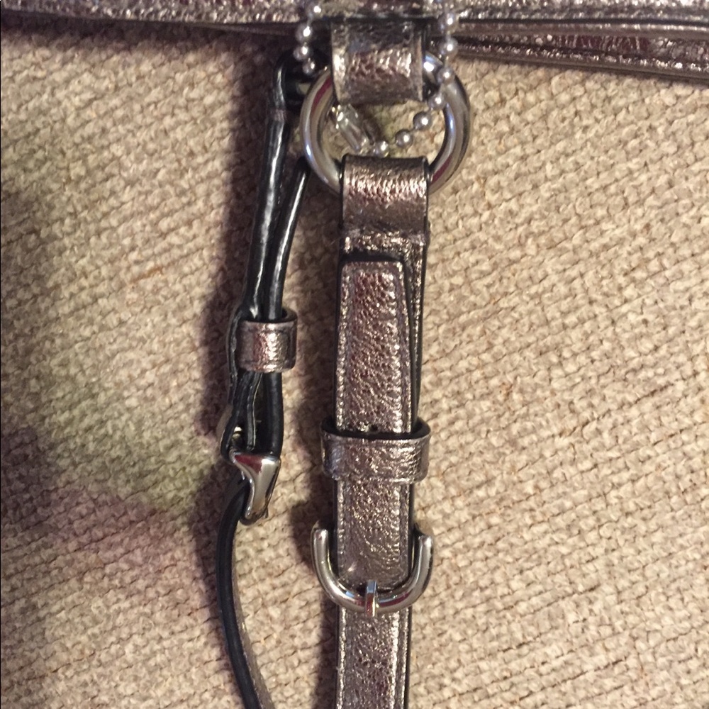 Authentic Coach Handbag - Picture 3 of 7